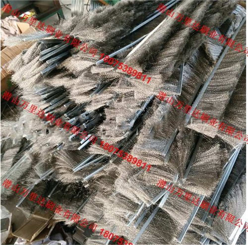潜山县万里达刷业 环冷机新型密封钢刷，高效清洁与密封的革新之选